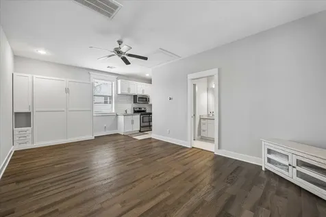 240 W 27th Street Houston TX 77008
