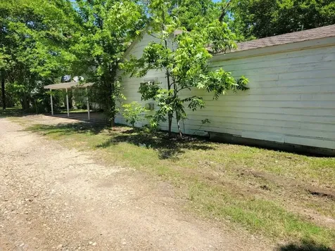 1410 W Main Street Clarksville TX 75426