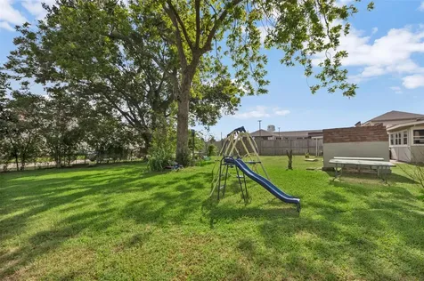 808 Morrell Street Baytown TX 77520