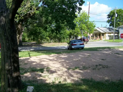 2625 Quitman Street Houston TX 77026
