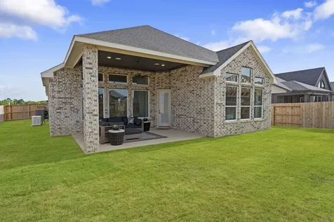 207 Garden Rose Trail Willis TX 77318
