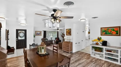 405 N Main Street Franklin TX 77856