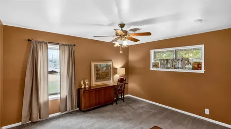 405 N Main Street Franklin TX 77856