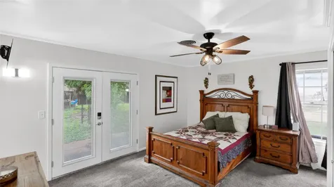 405 N Main Street Franklin TX 77856