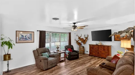 405 N Main Street Franklin TX 77856