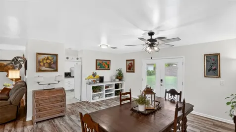 405 N Main Street Franklin TX 77856