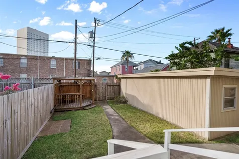 1820 Winnie Street Galveston TX 77550