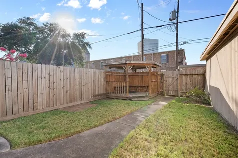 1820 Winnie Street Galveston TX 77550