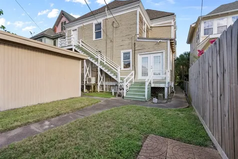 1820 Winnie Street Galveston TX 77550