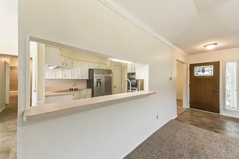 105 W Wildwinn Drive Alvin TX 77511