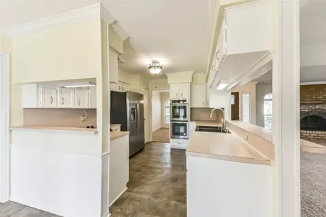 105 W Wildwinn Drive Alvin TX 77511