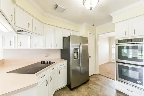 105 W Wildwinn Drive Alvin TX 77511