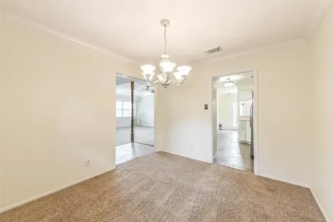 105 W Wildwinn Drive Alvin TX 77511