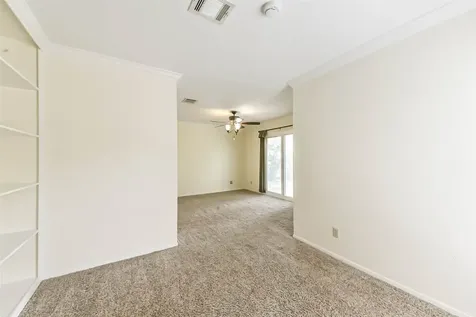 105 W Wildwinn Drive Alvin TX 77511