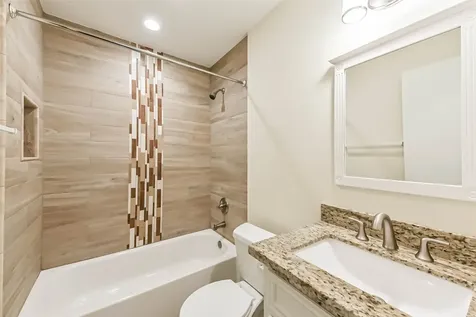 105 W Wildwinn Drive Alvin TX 77511