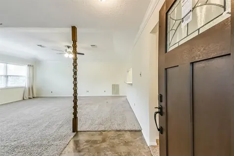 105 W Wildwinn Drive Alvin TX 77511