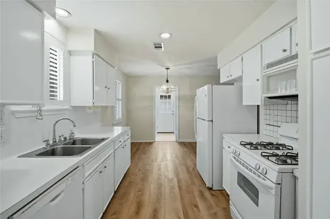 16007 Fathom Lane Houston TX 77062