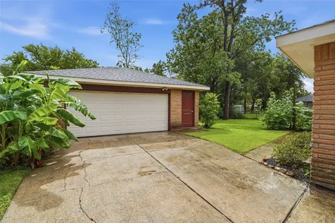 16007 Fathom Lane Houston TX 77062