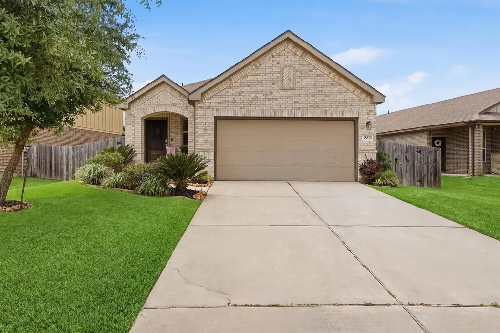 18830 Amaro Hills Drive New Caney TX 77357
