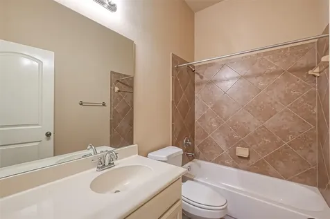 6206 Falling Briar Lane Sugar Land TX 77479