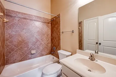 6206 Falling Briar Lane Sugar Land TX 77479