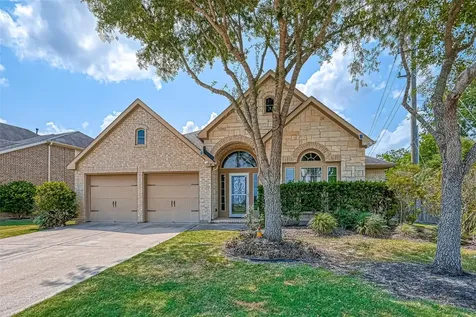 6206 Falling Briar Lane Sugar Land TX 77479