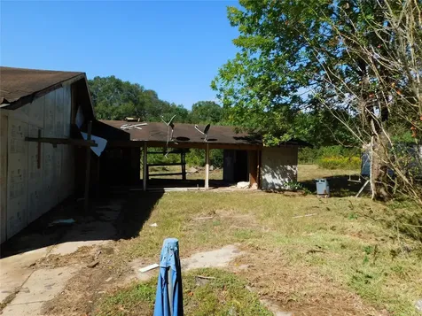 328 County Road 3893 W Cleveland TX 77328