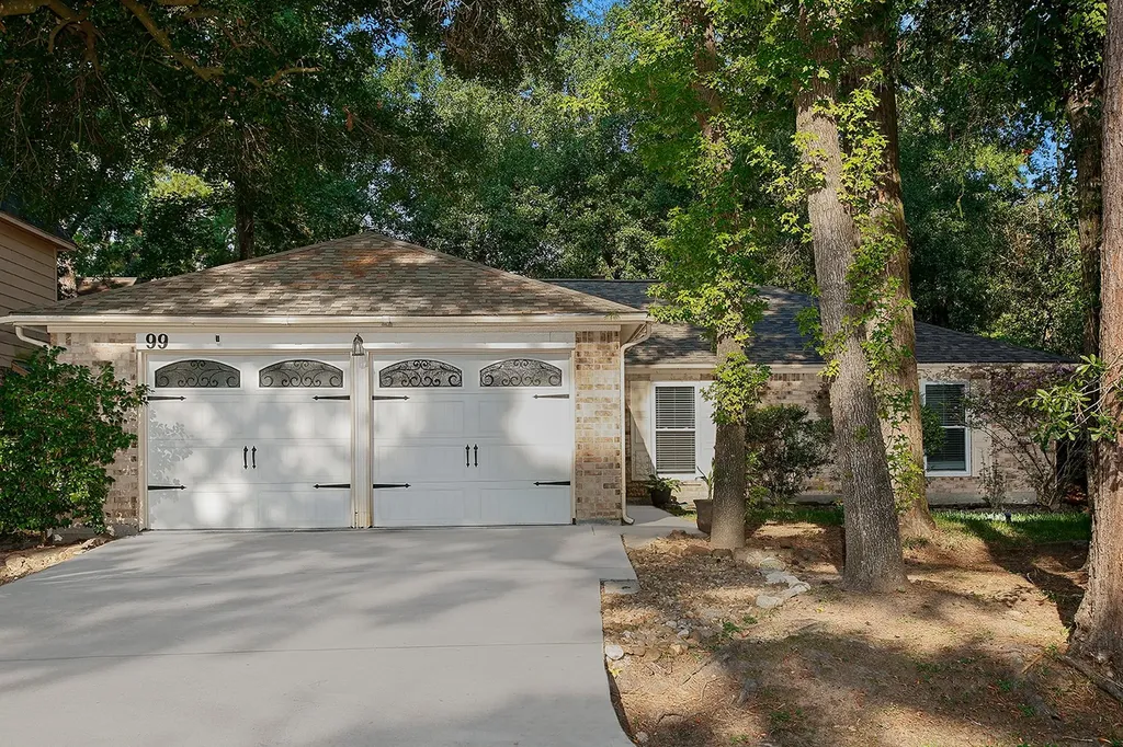 99 N Deerfoot Circle The Woodlands TX 77380