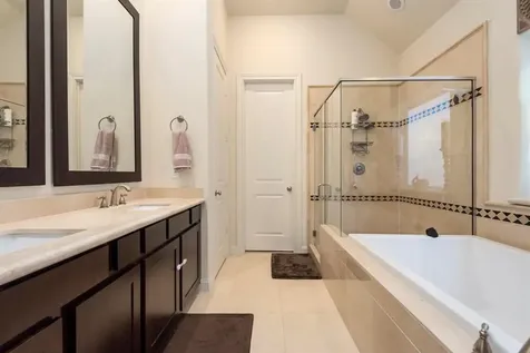 2010 Beall Street Houston TX 77008