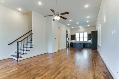2010 Beall Street Houston TX 77008