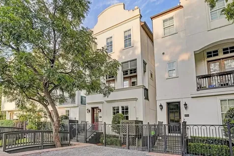 2010 Beall Street Houston TX 77008