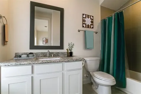 2010 Beall Street Houston TX 77008