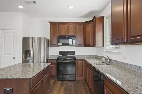329 Paso Fino Drive Alvin TX 77511