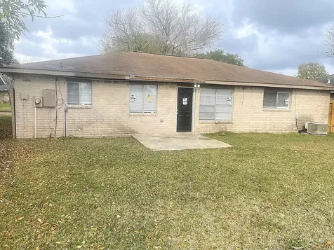 9812 Robin Street La Porte TX 77571