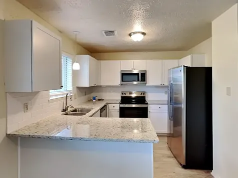 9812 Robin Street La Porte TX 77571