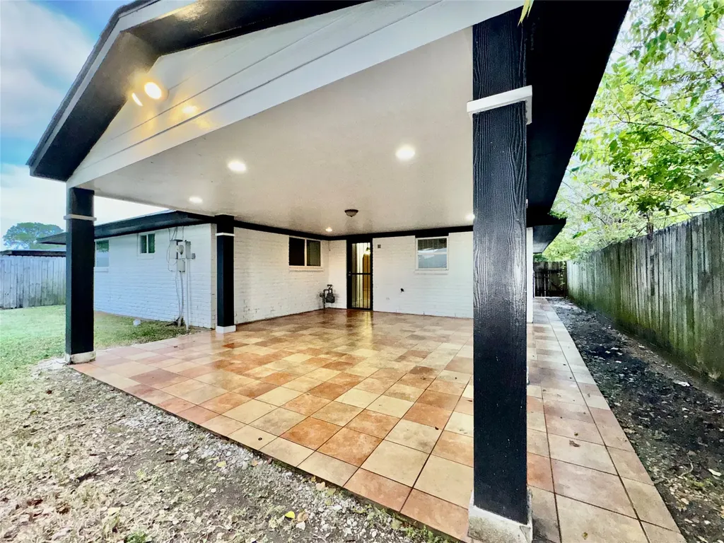 2134 Rainy River Drive Houston TX 77088