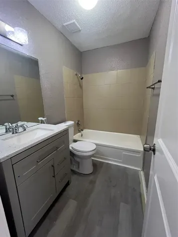 5625 Antoine Drive 1212 Houston TX 77091