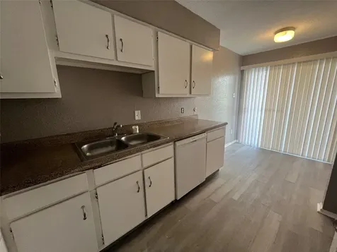 5625 Antoine Drive 1212 Houston TX 77091