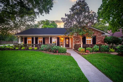 2503 Baycrest Drive Houston TX 77058