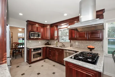 2503 Baycrest Drive Houston TX 77058