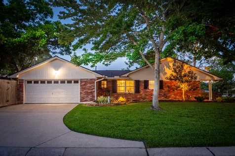 2503 Baycrest Drive Houston TX 77058