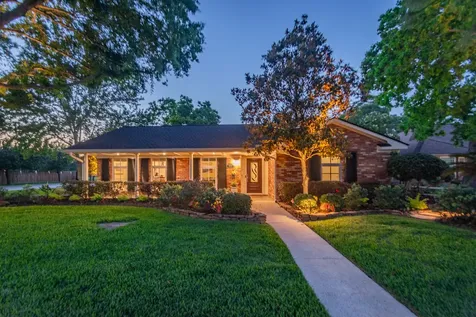 2503 Baycrest Drive Houston TX 77058