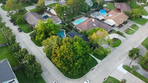 2503 Baycrest Drive Houston TX 77058