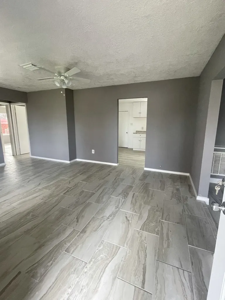 5102 Myrtlewood Street Houston TX 77033