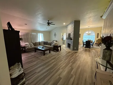 4611 Silverlake Drive Sugar Land TX 77479