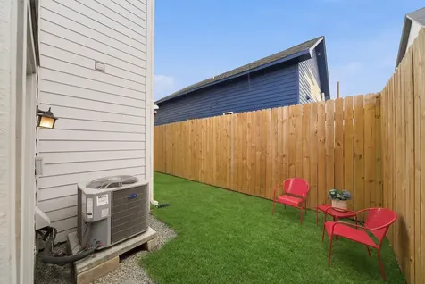 1910 Fletcher Street Houston TX 77009