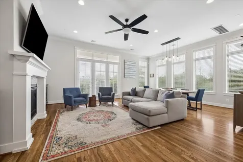 2503 Nicholson Street Houston TX 77008