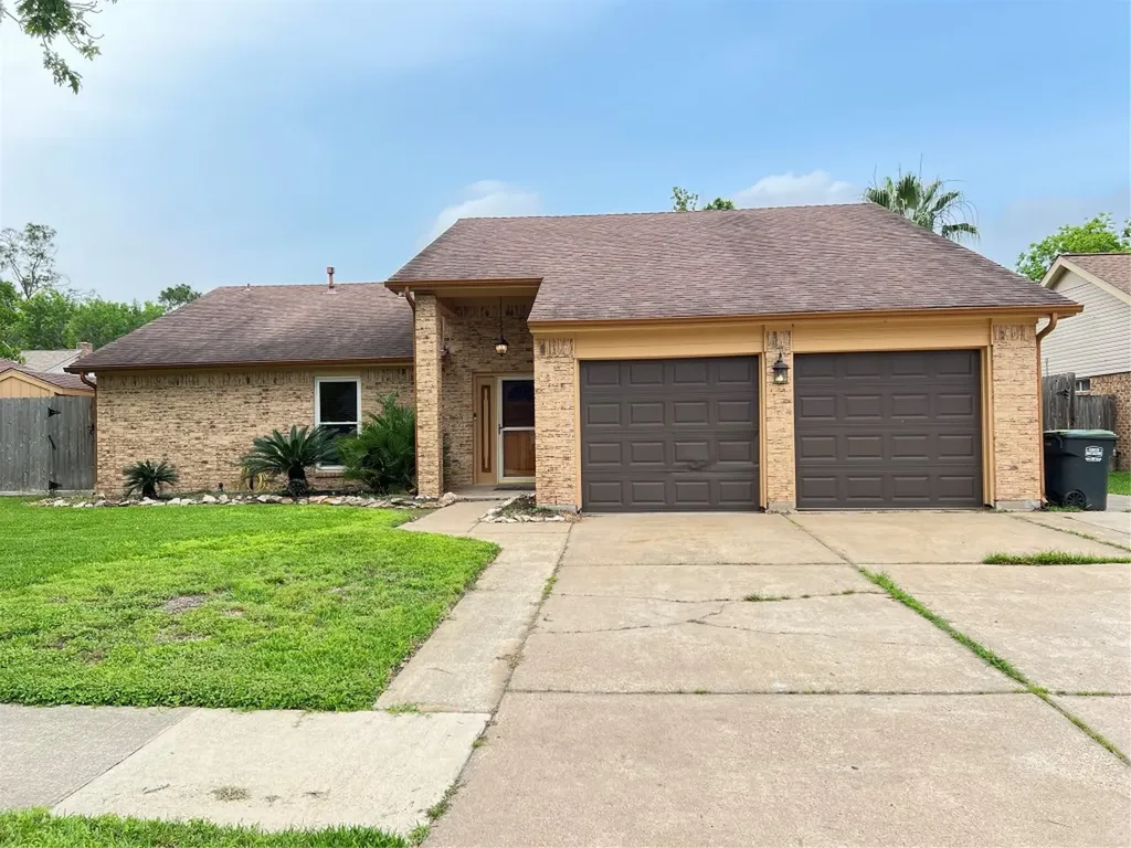 2417 Colleen Drive Pearland TX 77581