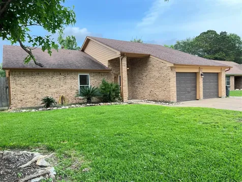2417 Colleen Drive Pearland TX 77581