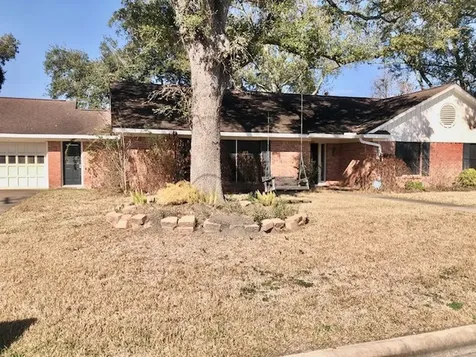 1002 Center Street El Campo TX 77437
